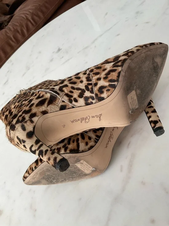 Sam Edelman Leopard Olette Print Pointed-Toe Ankle Boots - Picture 4 of 5